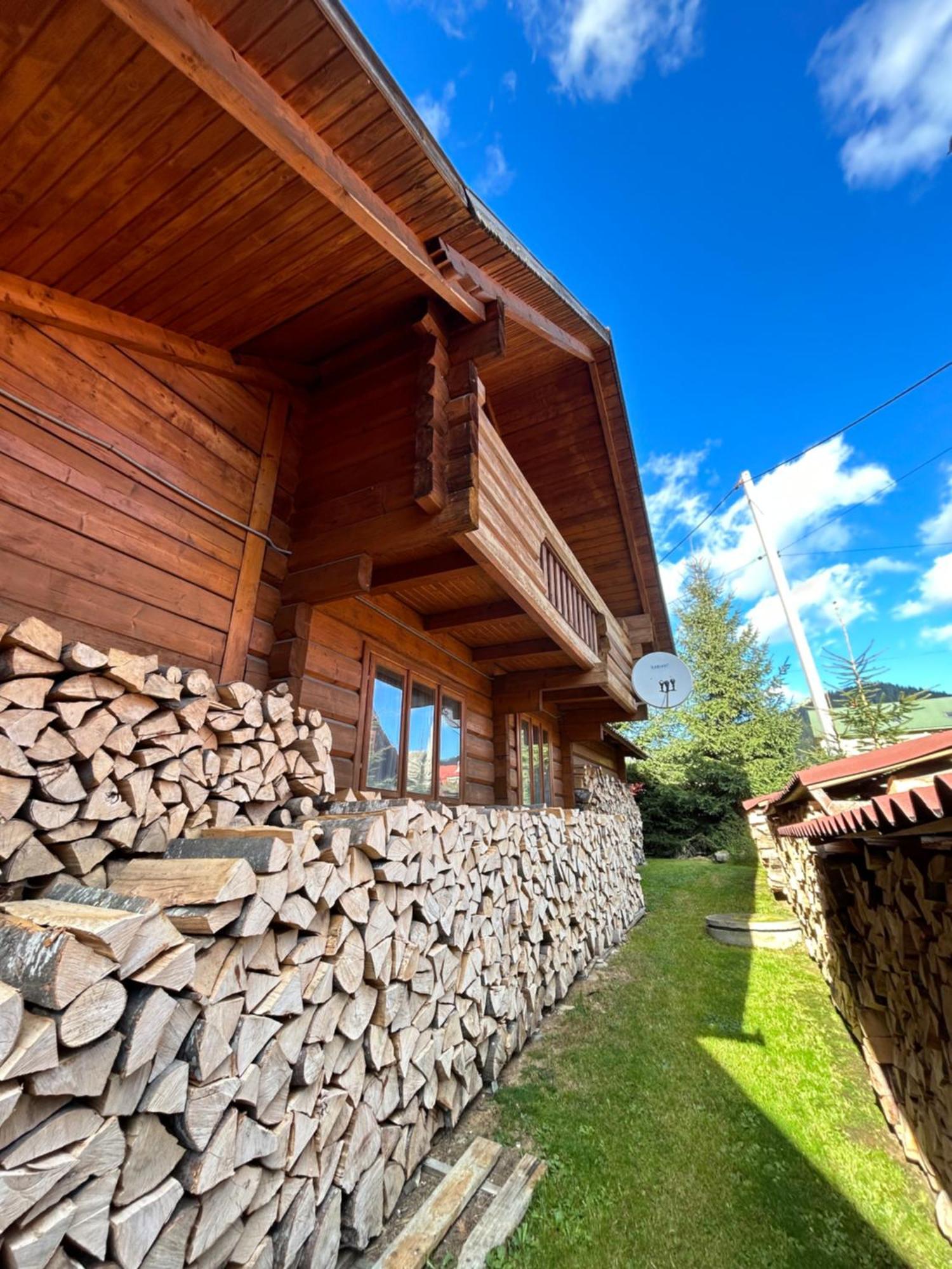 Guest House Kaspiy Bukovel Kültér fotó