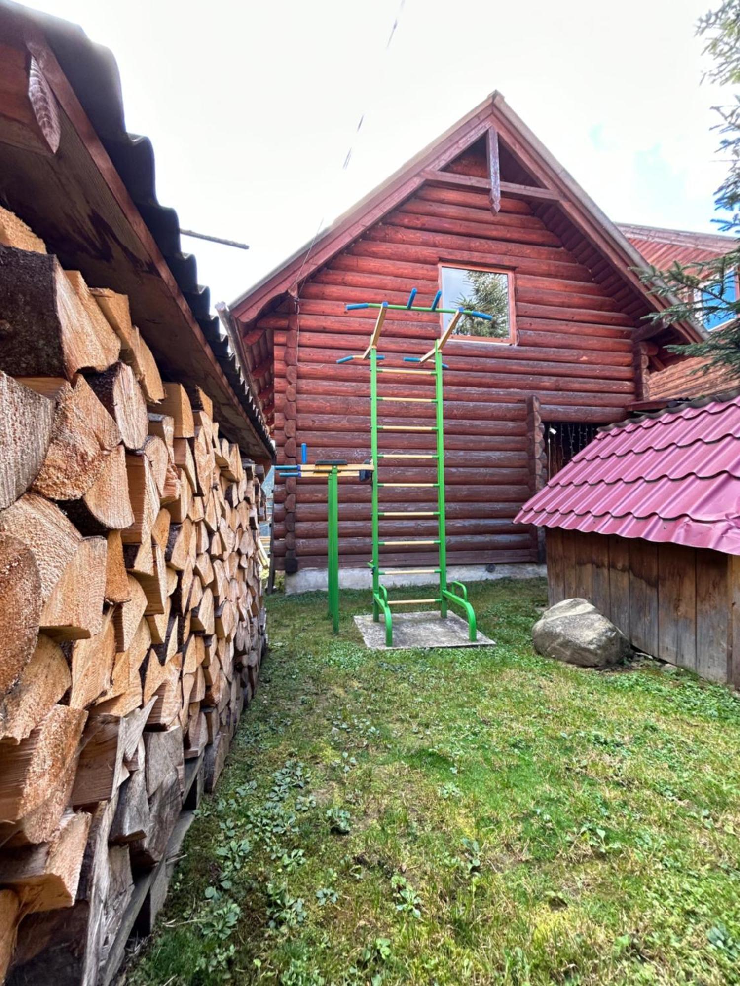 Guest House Kaspiy Bukovel Kültér fotó